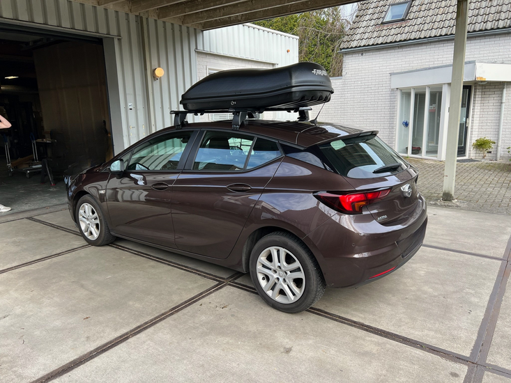 Opel Astra| N8 400 liter | Mat zwart | Model Marlin