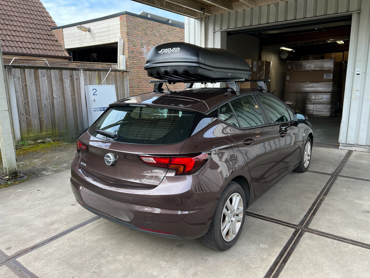 Opel Astra| N8 400 liter | Mat zwart | Model Marlin