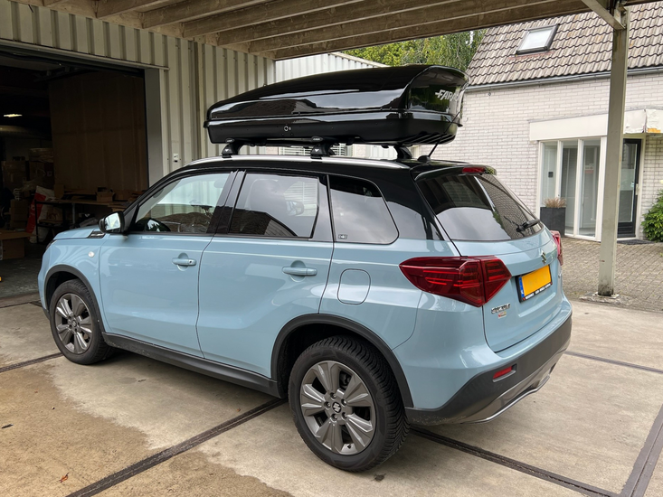 Suzuki Vitara | N20 480 liter | Hoogglans zwart | Model Koral