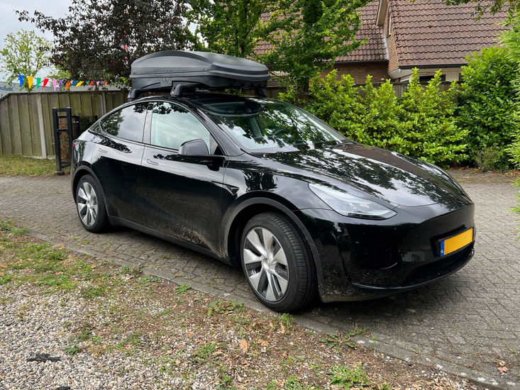 Tesla Model Y | N25 480 liter | Mat zwart | Model Raya