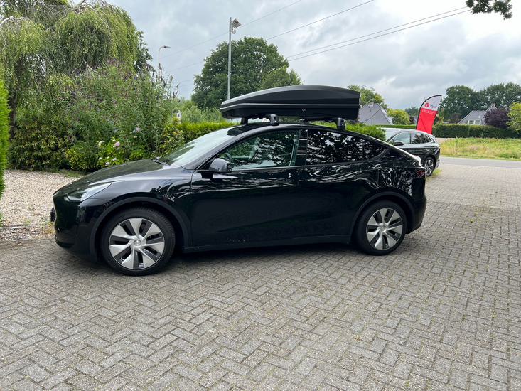 Tesla Model Y | N25 480 liter | Mat zwart | Model Raya