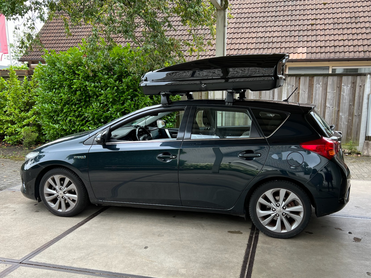 Toyota Auris | N20 480 liter | Hoogglans zwart | Model Koral
