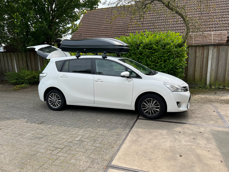 Toyota Verso | N7 680 liter | Mat zwart | Model Marlin