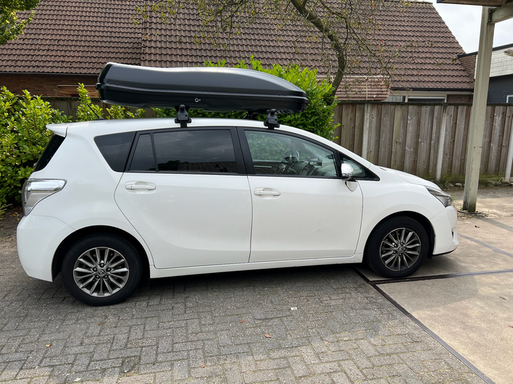 Toyota Verso | N7 680 liter | Mat zwart | Model Marlin