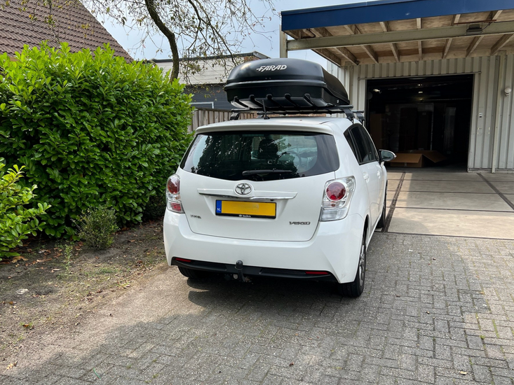 Toyota Verso | N7 680 liter | Mat zwart | Model Marlin