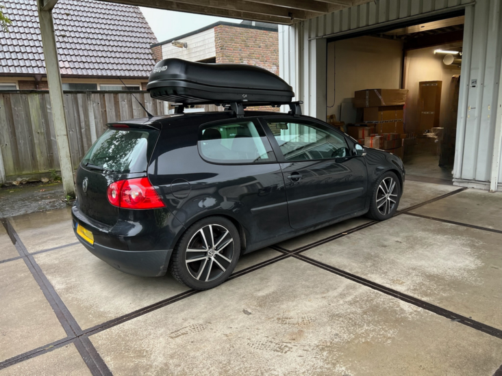 Volkswagen Golf 5 | N8 400 liter | Mat zwart | Model Marlin