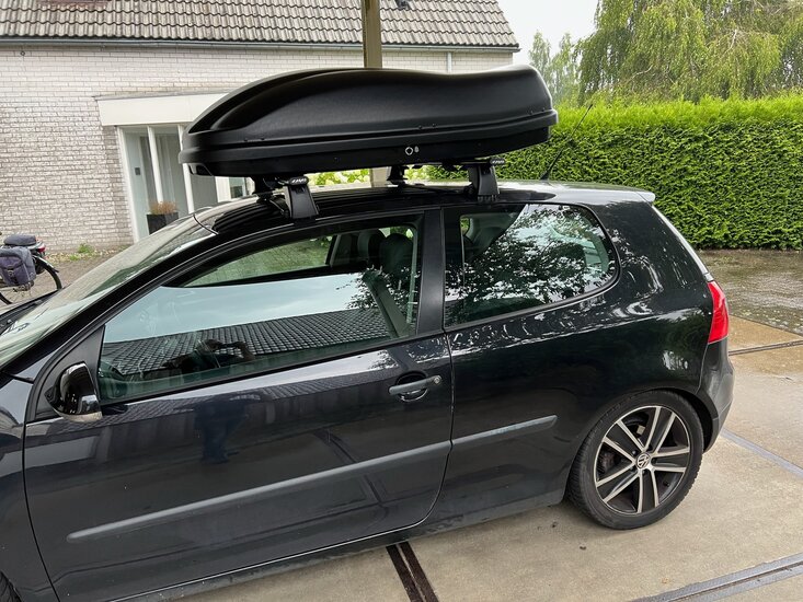 Volkswagen Golf 5 | N8 400 liter | Mat zwart | Model Marlin