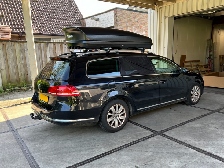 Volkswagen Passat | N21 630 liter | Mat zwart | Model Koral