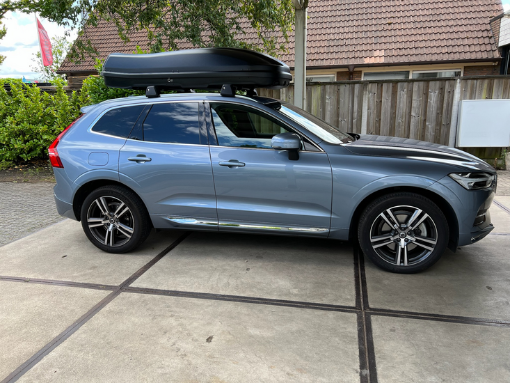 Volvo XC60 | N7 680 liter | Mat zwart | Model Marlin