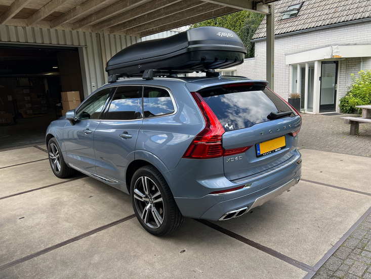 Volvo XC60 | N7 680 liter | Mat zwart | Model Marlin